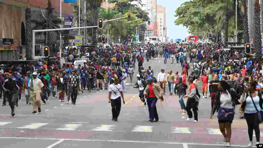 Kai Hari Kan Baki A Afrika Ta Kudu.