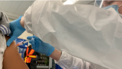 OMS señala que un acuerdo con Pfizer permitirá a países pobres iniciar vacunación en febrero