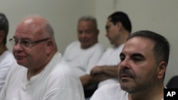 La Corte Suprema de Justicia confirmó el jueves la condena de 10 años de prisión impuesta al expresidente Tony Saca y que devuelva al Estado 260,7 millones de dólares. Foto AP.