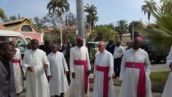 Analistas políticos dizem que alerta dos bispos católicos deve despertar os angolanos