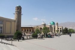 Tojikiston ko'chalarida, aprel, 2020