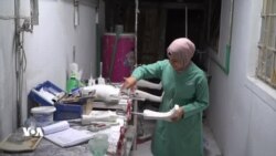 Jina Mûsilî jibo Astengberan Destên û Lingên Çêkirî Amade Dike