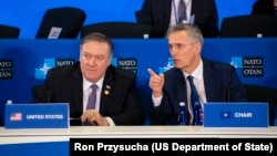 Američki državni sekretar Majk Pompeo i generalni sekretar NATO-a Jens Stoltenberg na ministarskom sastanku NATO u Vašingtonu