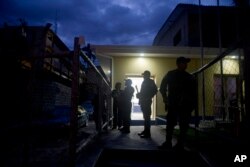 Oficiales resguardan el Cuartel de la Policía Nacional en Tegucigalpa, Honduras. Foto de archivo.