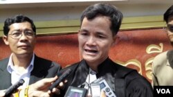 លោក​មេធាវី​ជូង ជូងី​ (រូប​ឯកសារ)