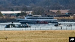 شوێنی کەوتنی فڕۆکەکە لە ناو ئاوی ڕووباری پۆتۆمک، ڕۆژی پێنجشەممە 30 ی مانگی یەکی 2025