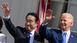 Зустріч президента США з премʼєр-міністром Японії. Голос Америки – з місця події. Відео