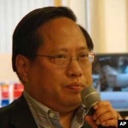 支聯會秘書長何俊仁