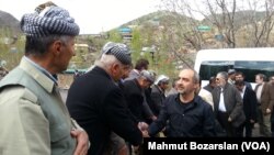 Sanatçı Yılmaz Erdoğan’ın da aralarında bulunduğu akil insanlar heyeti, 34 kişinin uçak bombardımanında öldüğü Şırnak’ın Uludere ilçesini ziyaret etmişti.