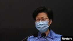 La máxima dirigente de Hong Kong, Carrie Lam, ofrece una conferencia de prensa el 26 de mayo de 2020.