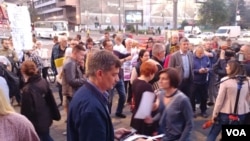 Skup "Novinari protiv fantma", koji je u znak podrške Televiziji N1 organizovala Grupa za slobodu medija. (Foto: VOA/Veljko Popović)