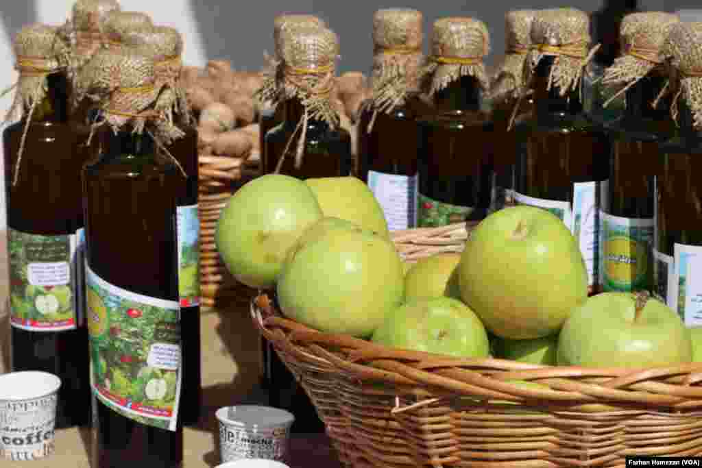 Heftemîn festîvala Hinaran li Helebce