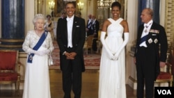 Para la cena de Estado Michelle Obama usó un vestido del diseñador estadounidense Tom Ford.