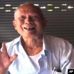 រូបឯកសារ៖ មាស មុត ជា​អតីត​មេបញ្ជាការ​កងពល​១៦៤​ទទួល​បន្ទុក​ទាហាន​ជើងទឹក​នៅ​ខេត្ត​ព្រះសីហនុ​និង​កំពត​ក្នុង​សម័យ​ខ្មែរ​ក្រហម។