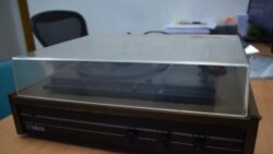 Mehićev gramofon. Izvor: Memorijalni centar Srebrenica