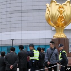 紫荆花广场戒备增强