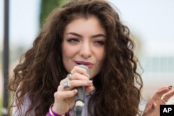 Recording artist Lorde performs an at the Alt 98.7 Penthouse inside the Hollywood Tower on Sept. 25, 2013 in Los Angeles.
