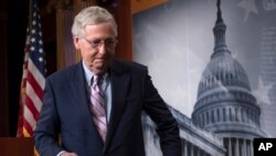 Mitch McConnell, m-Republican kiongozi wa walio wengi katika baraza la seneti 