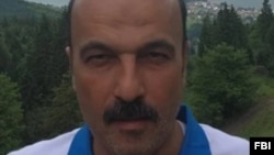 پیشتر نیز رضا حمیدی راوری در فهرست پلیس فدرال آمریکا، (اف‌بی‌آی) قرار گرفته بود. این نهاد آمریکایی خواستار دریافت اطلاعات در باره این مامور وزارت اطلاعات جمهوری اسلامی شده است و تصویری را از او منتشر کرده بود.