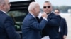 Presiden AS Joe Biden akan menaikki Air Force One di Maryland pada 7 September 2023. Biden melakukan perjalanan ke KTT G20 di New Delhi dan singgah di Hanoi, Vietnam, dan Alaska. (Foto: SAUL LOEB/AFP)