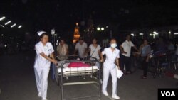 El terremoto afectó principalmente el norte del país. Una mujer mirió, mientras que los hospitales recibieron a otras personas por diversas razones relacionadas con el sismo. Hasta el momento no se reporta emergencia de tsunami.