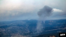 دود ناشی از یک حمله هوایی اسرائيل به منطقه‌ای در جنوب لبنان - آرشیو