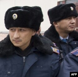 Jangarilar asosan militsiya xodimlarini nishonga olmoqda