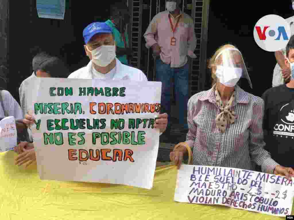 Los profesores ya habían salido a principios de mes en todo el país en busca de un mejor salario durante el Día Mundial del Docente. 