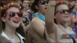 Час-Time: Чому представники ЛГБТ-спільноти знову і знову виходять на паради у США