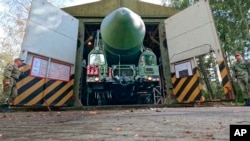 Ռուսական զինուժի ռազմավարական նշանակության RS-24 Yars հրթիռը։ Նովոսիբիրսկի մարզ, Ռուսաստան, հոկտեմբերի 1, 2024թ․։