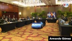 Evento de Solidaridad hacia las personas desplazadas forzosamente y las comunidades que los acogen en Centroamérica y México. Reunión del MIRPS para abordar el desplazamiento forzado, en San José, el 10 de junio de 2021. [Foto Armando Gómez/VOA].