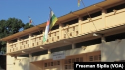 Vue du Tribunal de Grande Instance de Bangui, RCA le 18 août 2016. (VOA/Freeman Sipila)