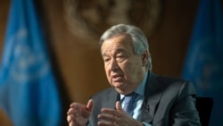 El Secretario General de las Naciones Unidas, Antonio Guterres, habla durante una entrevista en la sede de la ONU, el jueves 20 de enero de 2022, en Nueva York.