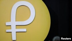 La fiscalía estadounidenses alega que Camacho cometió una serie de crímenes en un intento de evadir las sanciones que EE.UU. había impuesto a Maduro. 