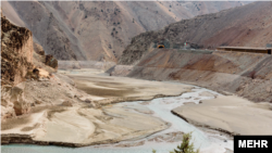 کاهش سطح آب سد کرج (آرشیو)