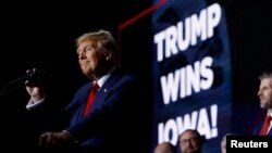 Кандидат у президенти від Республіканської партії та колишній президент США Дональд Трамп виступає під час вечірки в Де-Мойні, штат Айова, 15 січня 2024 року. (Фото: REUTERS/Евелін Хокштайн)