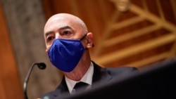 Alejandro Mayorkas gjatë një seance dëgjimore në Senat