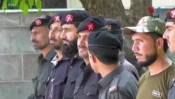 قانون پوهان او د ډېجټل حقونو فعالان وايي حکومت د سایبر جرمونو د مخنیوي قوانین د تنقيدي اوازونو د غلي کولو لپاره کاروي