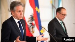 Državni sekretar SAD Entoni Blinken na konferenciji za novinare u Beču sa austrijskim šefom diplomatije Aleksandrom Šalenbergom, 15. mart 2024. (Reuters)
