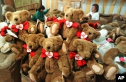 Teddy bears have long been popular toys.