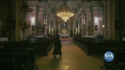 Святити кошик через екран компютера: Великдень в умовах карантину. Відео