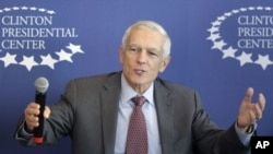 Веслі Кларк