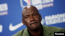 Michael Jordan durante un rueda de prensa tras un partido entre Charlotte Hornets y Milwaukee Bucks. Foto de archivo del 24 de enero de 2020.