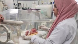 ཨི་སི་རིལ་གྱི་གཏོར་རྒོལ་འོག་སྲོག་སྐྱོན་བྱུང་བའི་་སྐྱེ་མའི་མངལ་ནས་ཕྲུ་གུ་སྲོག་སྐྱོབ་ཐུབ་པ།