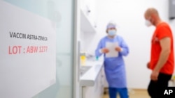 ARHIVA - Vakcinacija vakcinom Astra Zeneke u Rumuniji