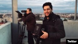 Khateeb es una de tres personas a las que se les da crédito por la cinematografía; Franklin Dow es el director de fotografía.