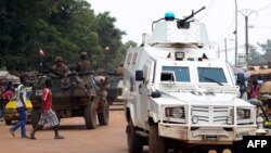 Patrouille de la MINUSCA, la Mission de stabilisation multidimensionnelle intégrée des Nations Unies en République centrafricaine à Bangui, le 14 septembre 2015.