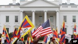 ཨ་རིའི་ནང་འོས་བསྡུ་བྱེད་ཉེའི་སྐབས་འདིར་སྲིད་དོན་ཚོགས་པ་གཉིས་ཀྱི་བོད་དོན་ལ་རྒྱབ་སྐྱོར།