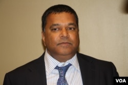 លោក​បណ្ឌិត Satu Limaye នាយក​មជ្ឈមណ្ឌលEast-West Center ក្នុង​រដ្ឋ​ធានី​វ៉ាស៊ីនតោន (សាយ មុន្នី/ VOA)