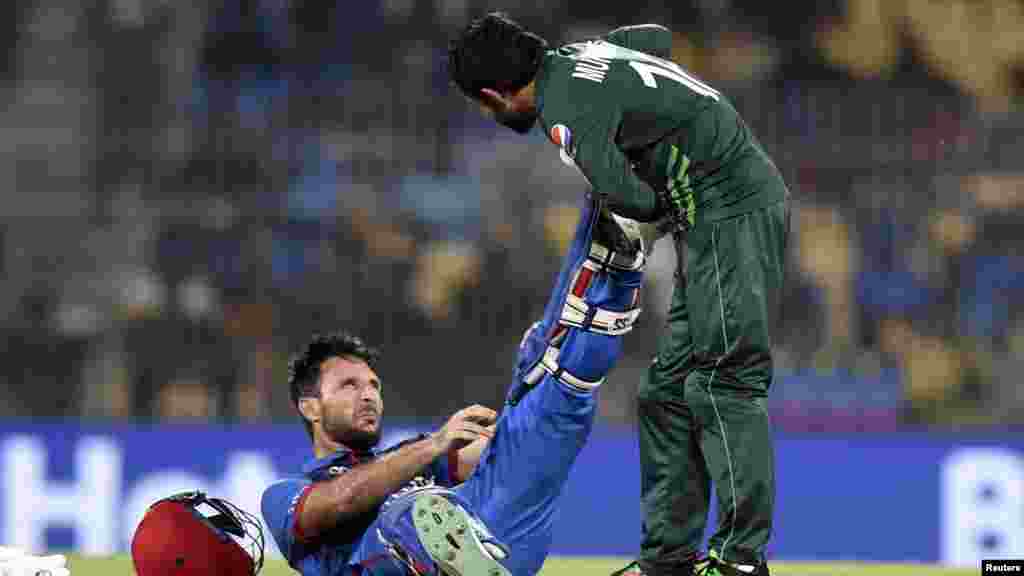 در جریان دیدار امروزی ابرهیم زدران برای لحظاتی از ناحیه پا احساس ناراحتی کرد ، اما قادر به ادامه بازی شد